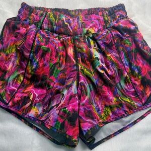 Lululemon Hotty Hot 4” Low-Rise Shorts Hyper Flow Pink Multi Sz 4